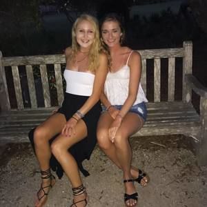 Meet your Posher, Ashley